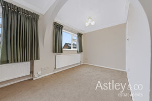 lounge- click for photo gallery